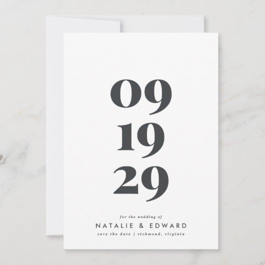 Moderne, einfache Typografie-Hochzeit Save The Date (Vorderseite)