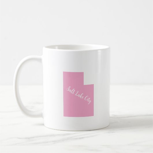 Moderne einfache Typografie Utah Staat Pink Kaffeetasse (Links)