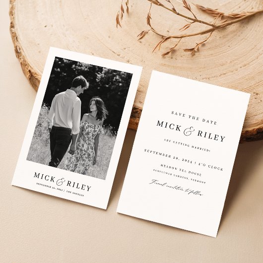 Moderne, einfache und elegante Hochzeit mit Foto u Save The Date