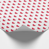 Moderne einfache Valentine Red Hearts White Geschenkpapier (Ecke)