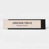 Moderne einfache Vorlage Elegant Beige Schwarz Schreibtischnamensplakette (Vorderseite )