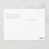 Moderne Einladung zur White Wedding Monogram Postkarte (Rückseite)