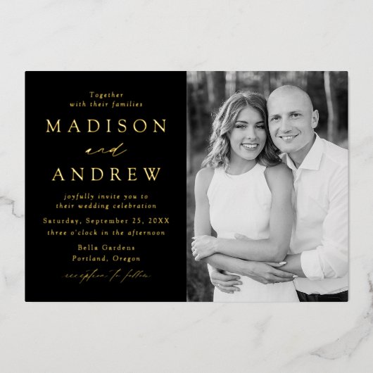 Moderne Elegance Black and Gold Foto Wedding Folieneinladung (Vorderseite)