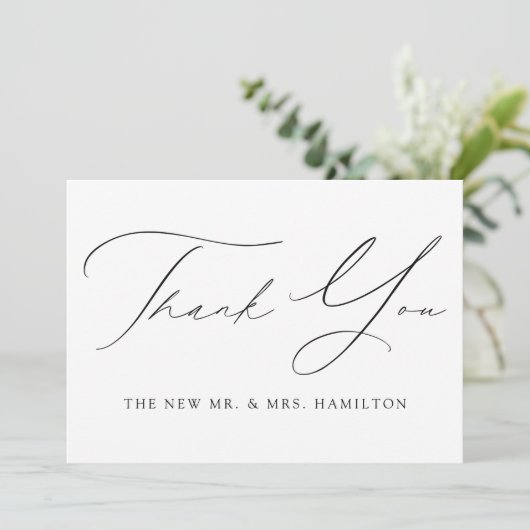Moderne Elegance Black Script Wedding Dankeskarte (Stehend Vorderseite)