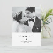 Moderne Elegance Black Typografy Wedding Vielen Da Dankeskarte (Stehend Vorderseite)