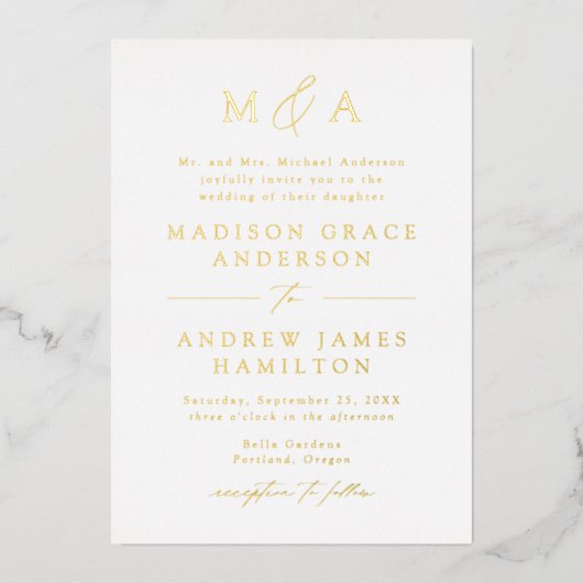 Moderne Elegance Gold Monogram Wedding Folieneinladung (Vorderseite)