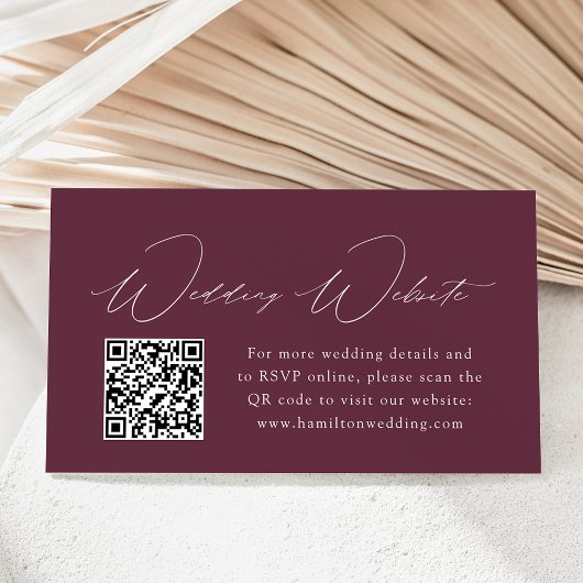 Moderne Elegance Wine Wedding Website QR Code Begleitkarte