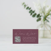 Moderne Elegance Wine Wedding Website QR Code Begleitkarte (Stehend Vorderseite)