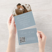 Moderne Elegant Dusty Blue Foto Wedding All In One Einladung (Abreißen)