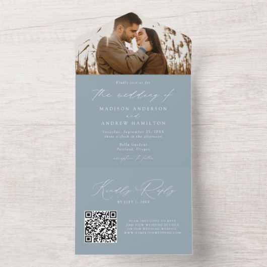 Moderne Elegant Dusty Blue Foto Wedding All In One Einladung (Innen Boden)