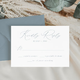 Moderne Elegant Dusty Blue Script Wedding RSVP Karte