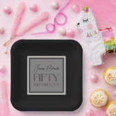 Moderne Elegant Gentlemen's Fifty & Fabulous Pappteller (Party)