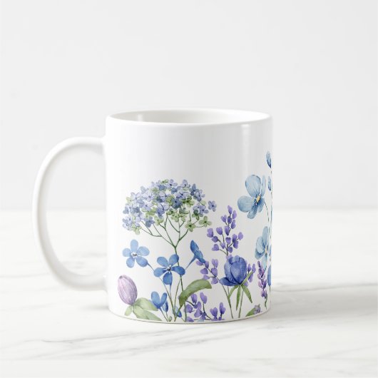 Moderne Elegant Girl Wildblume Blaues Aquarell Kaffeetasse (Links)