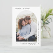 Moderne elegante Arch Foto Hochzeit Verlobung Ankündigung (Stehend Vorderseite)