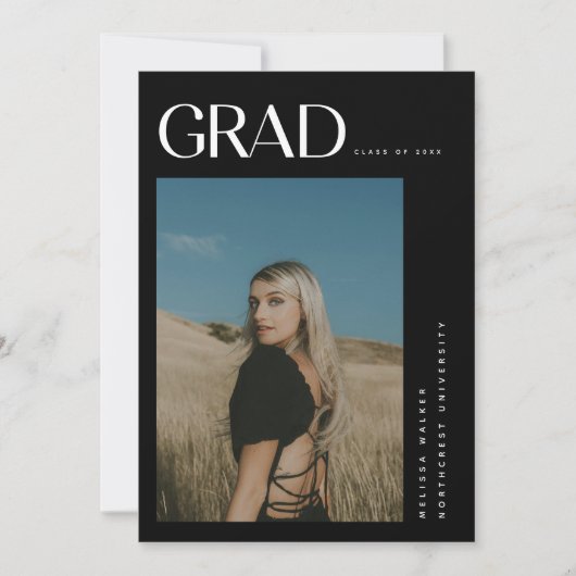 Moderne elegante Black 2-Foto Graduation Party Einladung (Vorderseite)