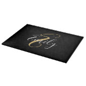 Moderne elegante Black Gold Monogram Script Name Schneidebrett (Ecke)
