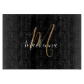 Moderne elegante Black Gold Monogram Script Name Schneidebrett (Vorderseite)