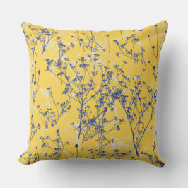Moderne, elegante blaue Wildblumen auf Mustard Yel Kissen