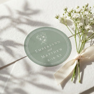 Moderne elegante botanische Hochzeit in Salbeigrün Runder Aufkleber