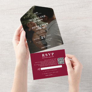 Moderne elegante burgunderrote Hochzeits-Einladung All In One Einladung