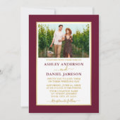 Moderne elegante Burgundy Gold Wedding Einladung (Vorderseite)