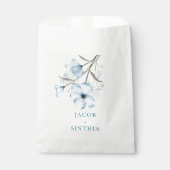 Moderne Elegante Chic Dusty Blue Wedding Geschenktütchen (Vorderseite)