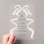 Moderne Elegante Elfenbeinküste Bow Ribbon Wedding Acryleinladungen (Insitu (Handheld))