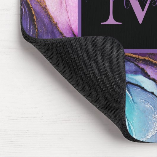 Moderne elegante, farbenfrohe Marmormonogramm Mousepad (Ecke)