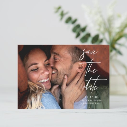 Moderne Elegante Foto Save the Date Karte (Stehend Vorderseite)