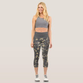 Moderne elegante Gold-Blume auf Dunkelgrau Capri Leggings (Vorderseite)