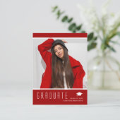 Moderne elegante Graduate Foto Rote Ankündigung Postkarte (Stehend Vorderseite)