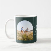 Moderne elegante grüne Typografie froh Weihnachten Kaffeetasse (Links)