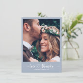 Moderne Elegante Hochzeit Danke Foto Card (Stehend Vorderseite)