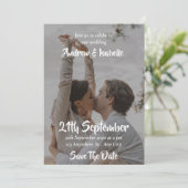 Moderne Elegante Hochzeit für einen Urlaub Save The Date (Stehend Vorderseite)
