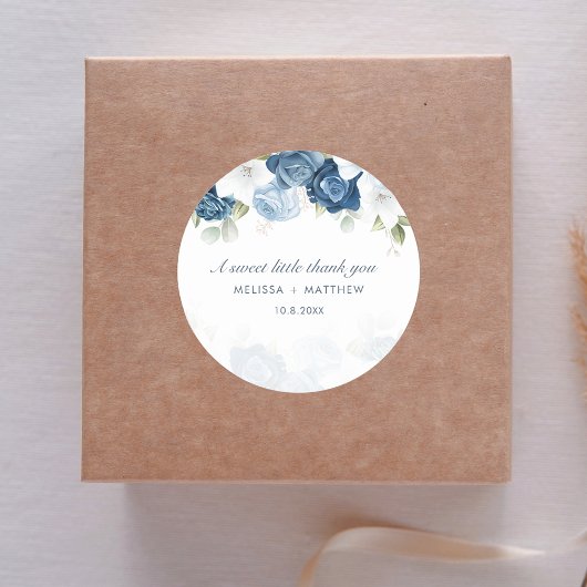 Moderne elegante Hochzeit von Blauer Flora Runder Aufkleber