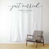 Moderne elegante Just Married Hochzeitsfotohinterg Wandteppich (Beispiel)