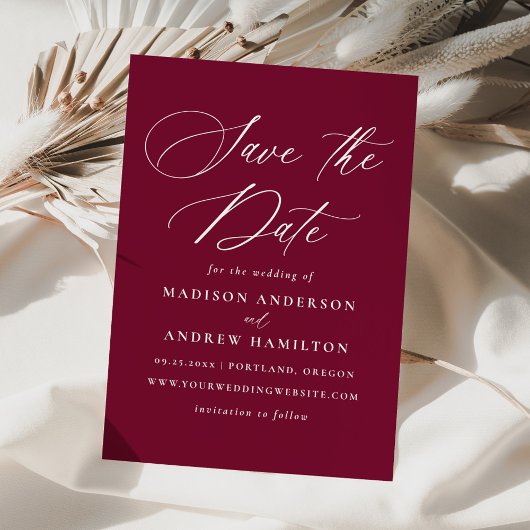 Moderne elegante Kalligraphie Burgundy Wedding Save The Date