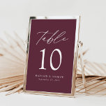 Moderne elegante Lila Hochzeitsstimmung - Tischnum<br><div class="desc">Trendy, minimalistische Hochzeitskarten mit modernen, weißen Schriftzeichen mit "Table" in moderner Kalligraphie-Schrift. Das Design zeichnet sich durch einen lila Hintergrund oder eine Farbe Ihrer Wahl aus. Das Design wiederholt sich auf der Rückseite. Um die lila Tischkarten zu bestellen: Fügen Sie Ihren Namen, das Hochzeitdatum und die Tischnummer hinzu. Fügen Sie...</div>