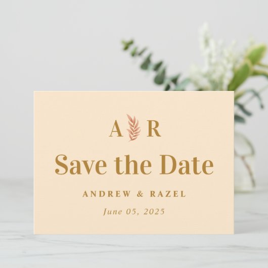 Moderne elegante Monogram Boho Wedding Save The Date (Stehend Vorderseite)