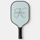 Moderne elegante Monogram Script Aqua Blue Pickleball Schläger (Vorderseite)