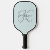 Moderne elegante Monogram Script Aqua Blue Pickleball Schläger (Rückseite)