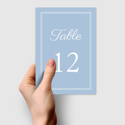 Moderne elegante Powder Blue Script Hochzeit Tischnummer