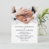 Moderne, elegante Rings Bride und Groom Wedding Einladung (Stehend Vorderseite)