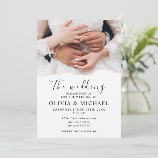 Moderne, elegante Rings Bride und Groom Wedding Einladung (Stehend Vorderseite)