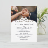 Moderne Elegante Rings Floral Classic Wedding Einladung (Stehend Vorderseite)