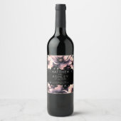 Moderne elegante Rosa Schwarze Blütenhochzeit Weinetikett (Vorderseite)