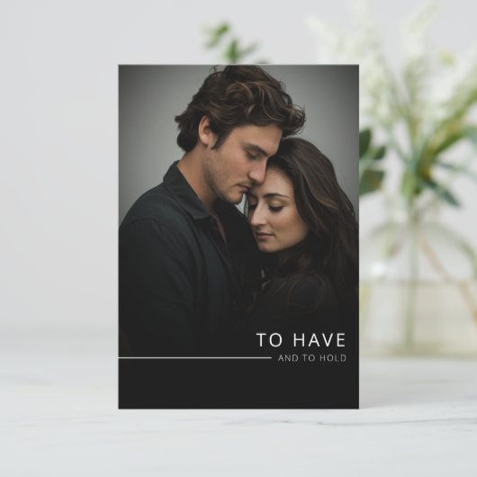 Moderne, elegante Schwarz-Weiß-Foto-Hochzeit Save The Date (Stehend Vorderseite)