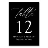 Moderne elegante Schwarz-Weiß-Kalligraphie-Hochzei Tischnummer (Vorderseite)