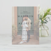 Moderne, elegante Schwarze Schrift 2 Foto Hochzeit Einladung (Stehend Vorderseite)