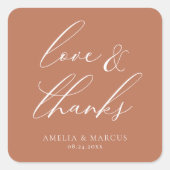 Moderne, elegante Script Clay Liebe & Danke Quadratischer Aufkleber (Vorderseite)